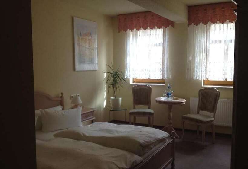 Отель Zum Stadttor