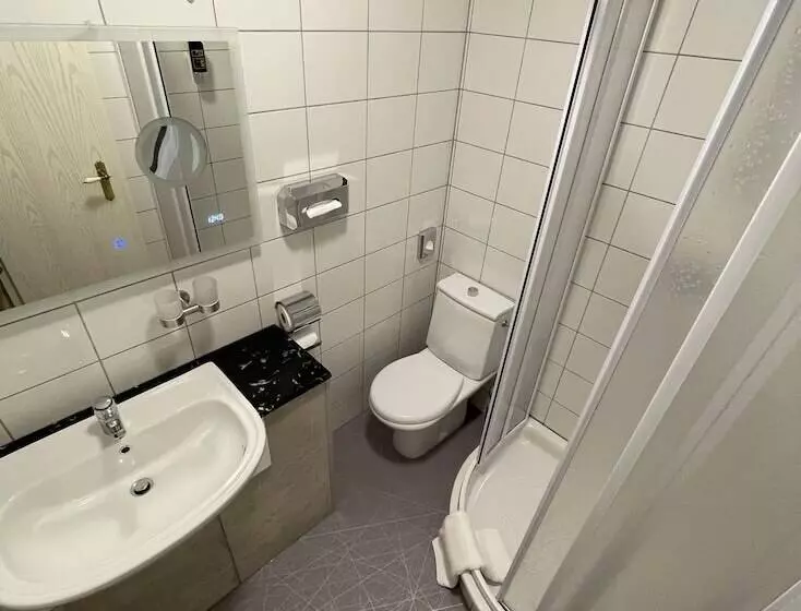 Hotelli Haus Hennesburg, Garni