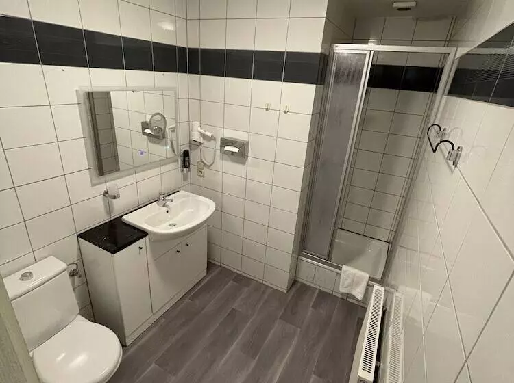 Hotelli Haus Hennesburg, Garni