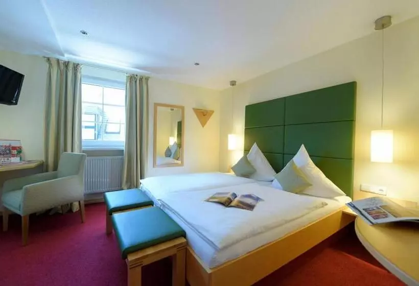 Landidyll Hotel Haus Hochstein