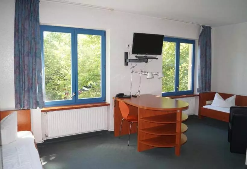 酒店 Landessportschule Bad Blankenburg