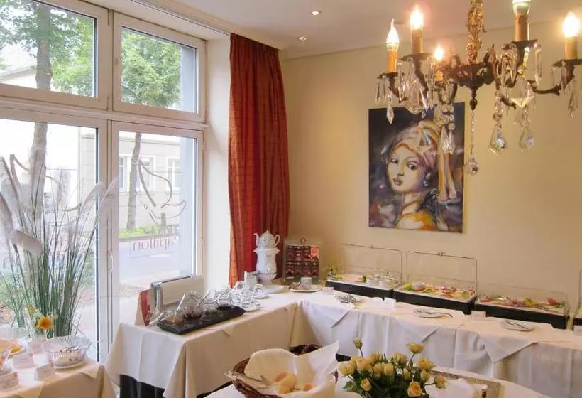 Boutique Garni Hotel Papillon