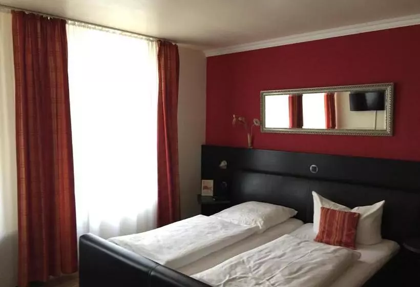 Boutique Garni Hotel Papillon