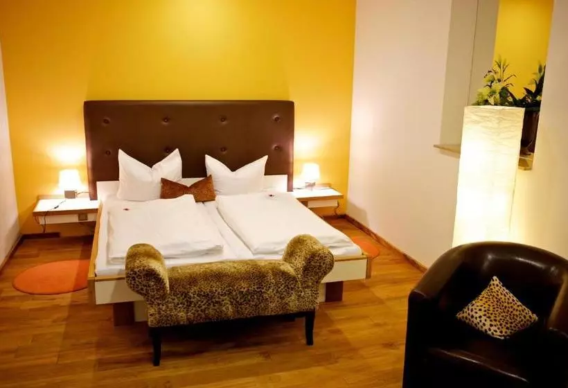 Boutique Garni Hotel Papillon