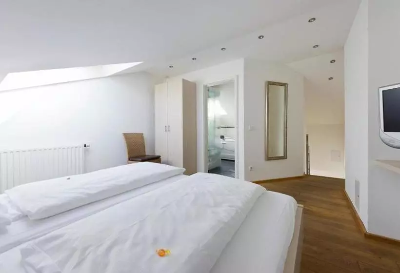 Boutique Garni Hotel Papillon