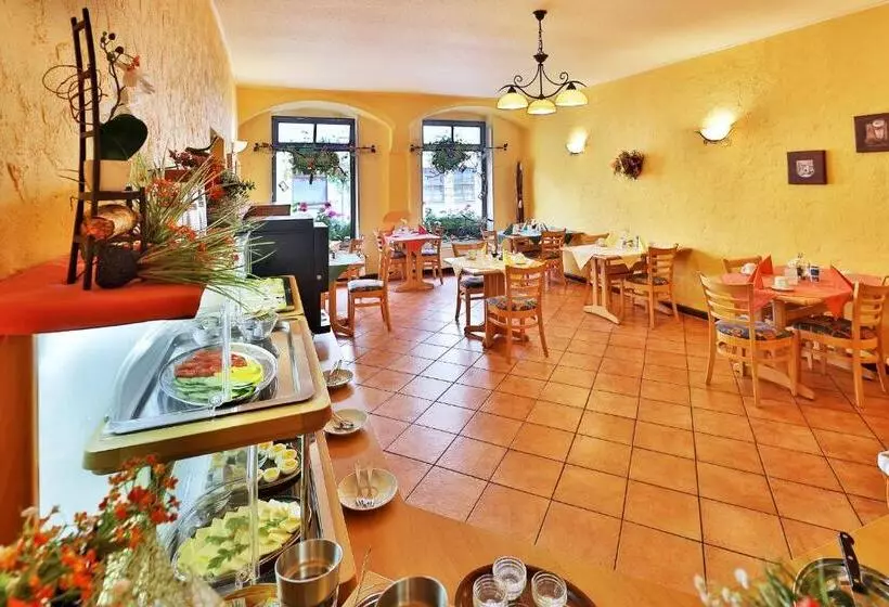 فندق Pension Zum Markt