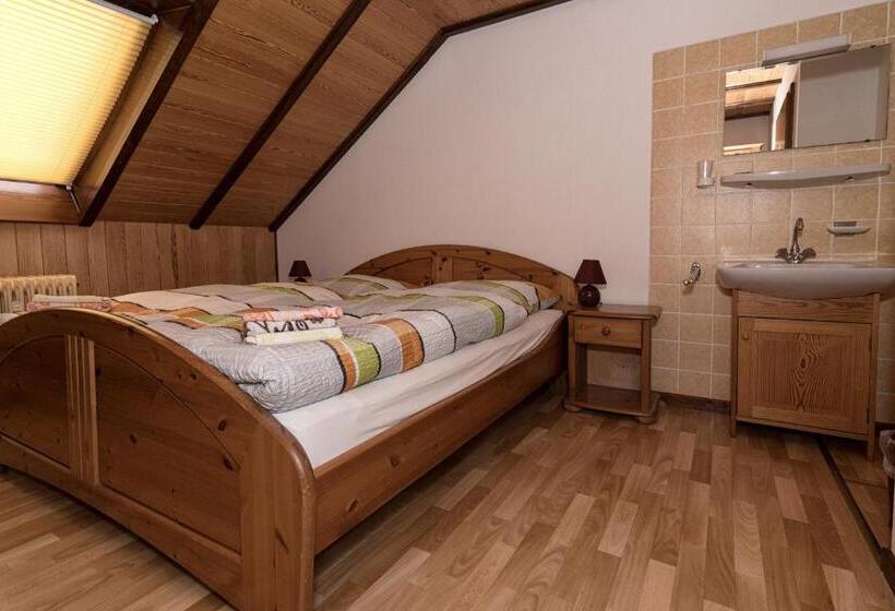 ホテル Restaurant Johanniskreuz