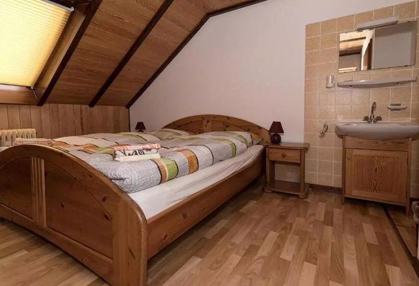 בית מלון כפרי Restaurant Johanniskreuz