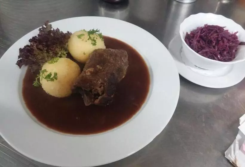 Отель & Restaurant Zur Weintraube