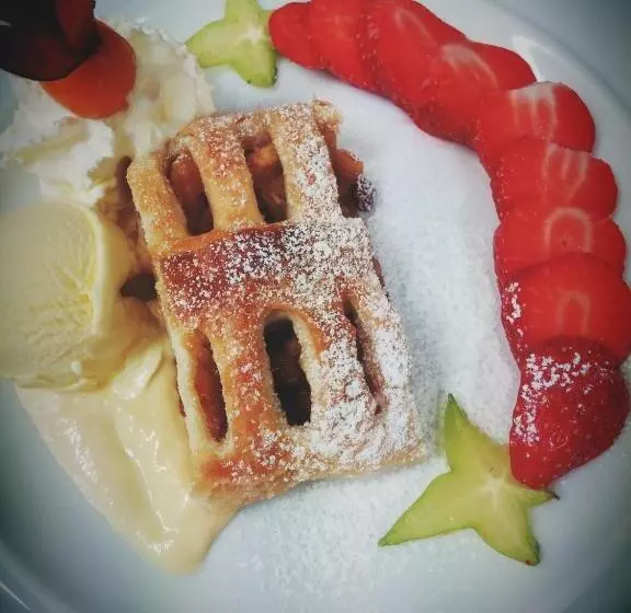 Отель & Restaurant Zur Weintraube