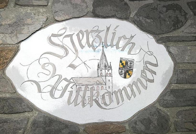 酒店 Zur Alten Quelle