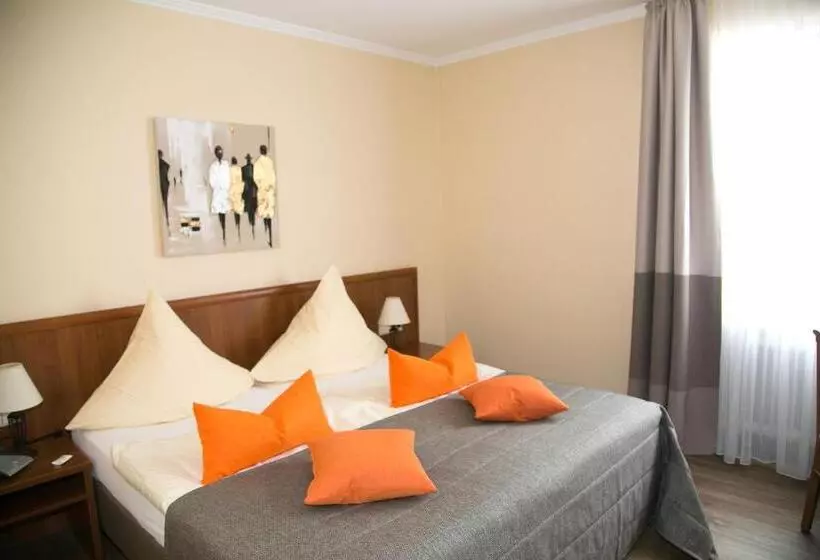 בית מלון כפרי Zur Alten Quelle