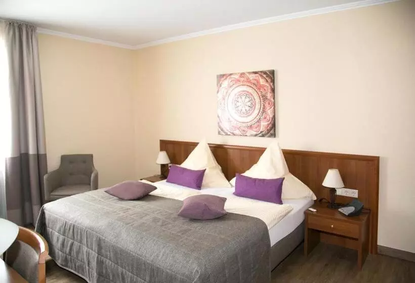 בית מלון כפרי Zur Alten Quelle