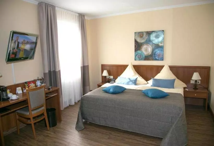 בית מלון כפרי Zur Alten Quelle