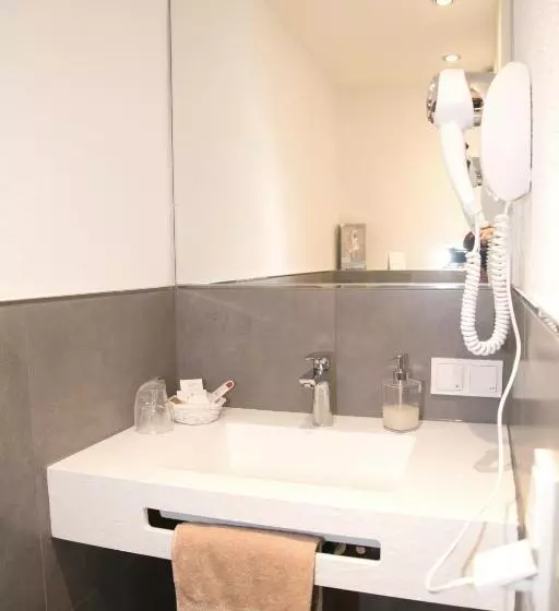 בית מלון כפרי Zur Alten Quelle