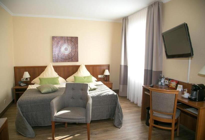 酒店 Zur Alten Quelle