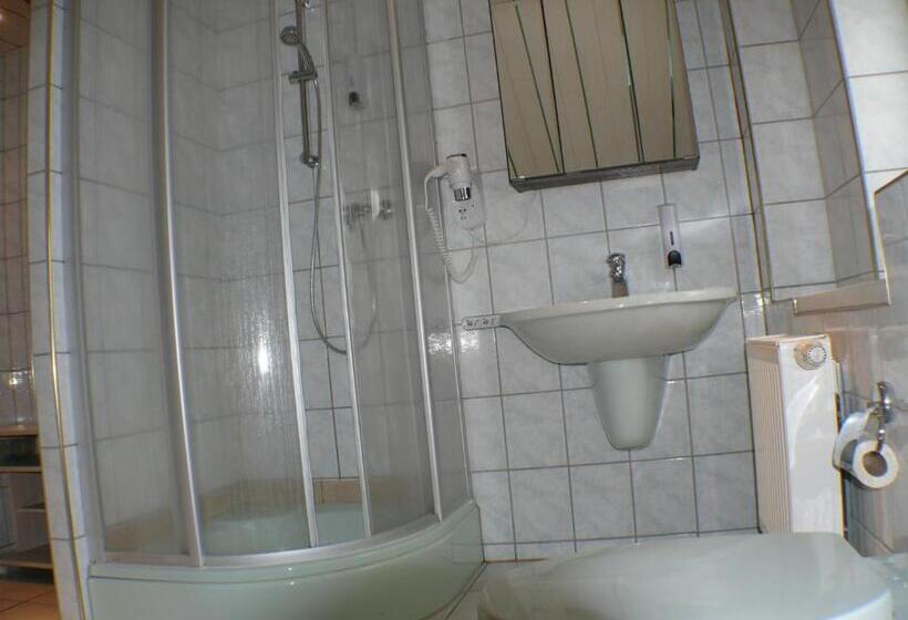 فندق Zur Deutschen Eiche