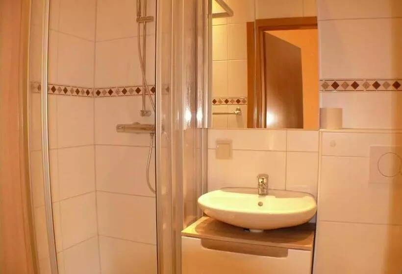 فندق Zur Deutschen Eiche