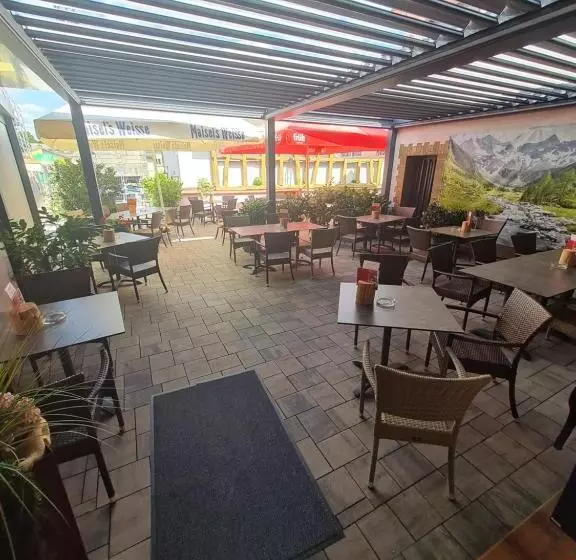 פנסיון Gasthaus Stroh