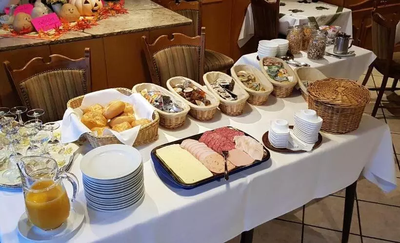 פנסיון Gasthaus Stroh