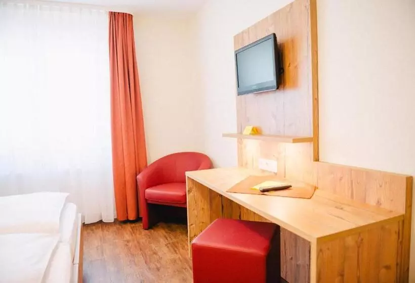 פנסיון Gasthaus Stroh