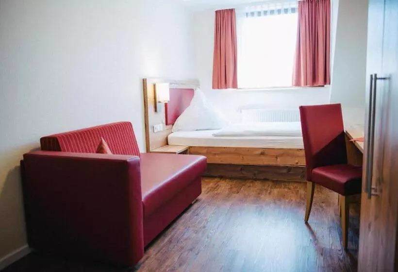 פנסיון Gasthaus Stroh