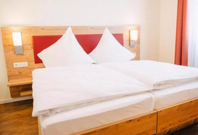 פנסיון Gasthaus Stroh