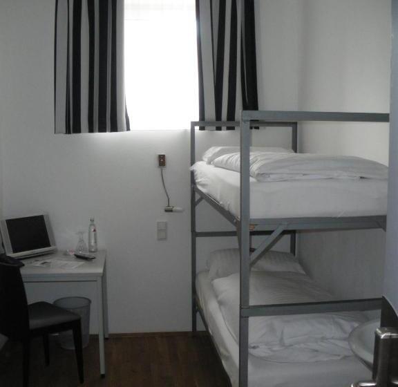 Alcatraz Hotel Am Japanischen Garten