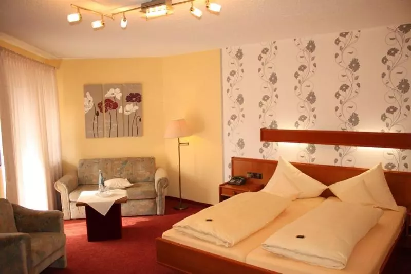 ベッドアンドブレックファースト Garni Café Schacher