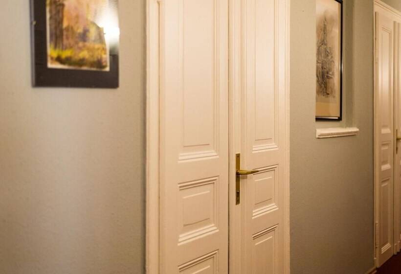 مبيت وإفطار Pension An Der Pillnitzer Schlossfähre