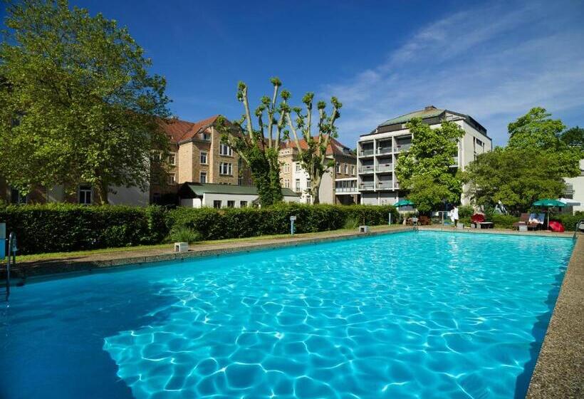 هتل Bildungshaus St. Bernhard Wohnen Und Tagen