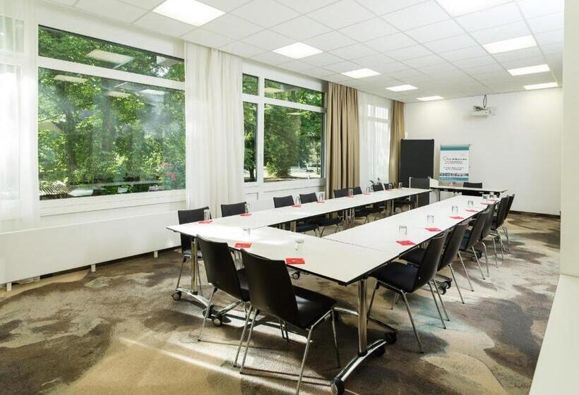 هتل Bildungshaus St. Bernhard Wohnen Und Tagen