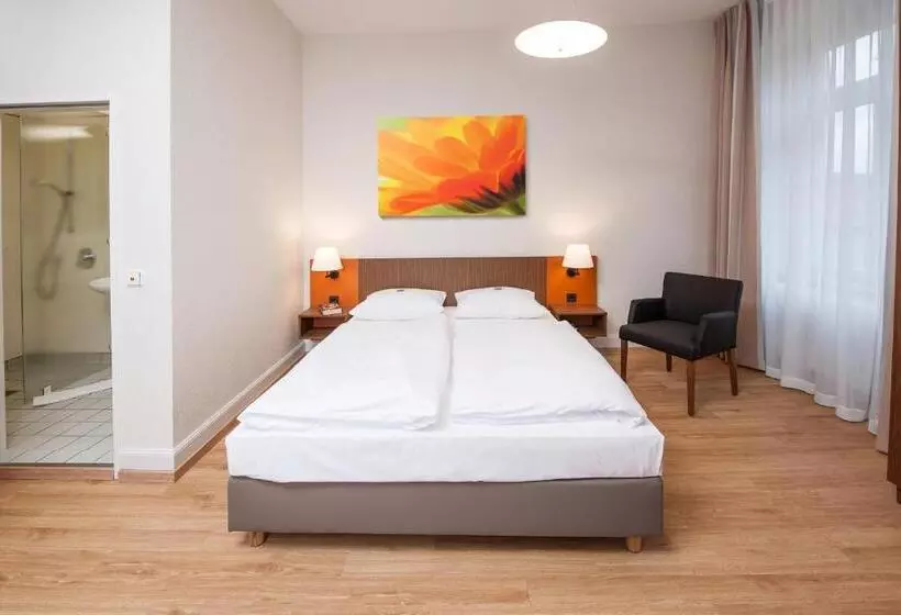 酒店 Bildungshaus St. Bernhard Wohnen Und Tagen