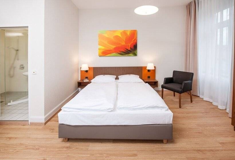 هتل Bildungshaus St. Bernhard Wohnen Und Tagen