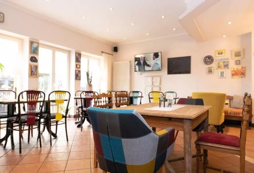 Отель Bitburger Hof