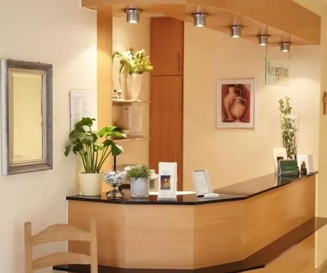 Отель Bitburger Hof