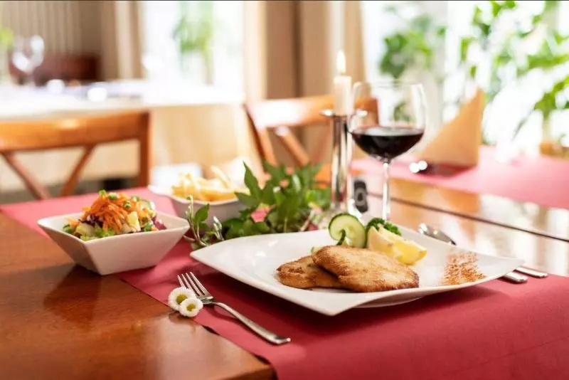 Отель Bitburger Hof