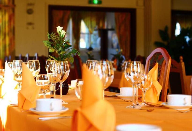 Отель Deutsches Haus Munster