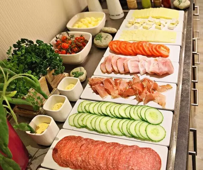 Garni Hotel Goldenes Lamm