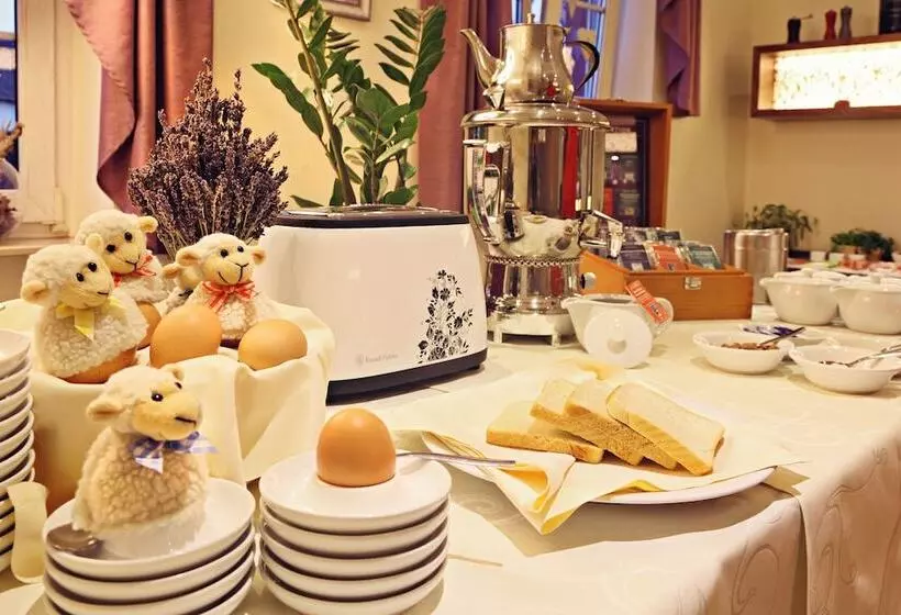 Garni Hotel Goldenes Lamm