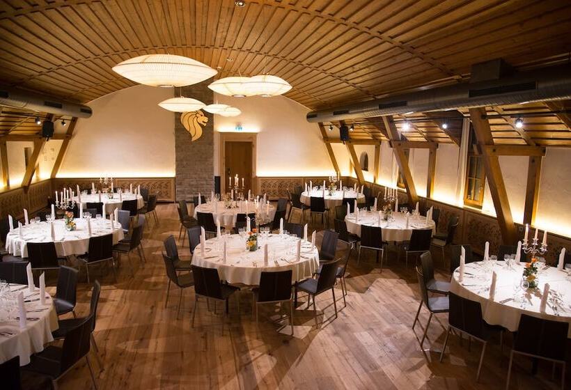 Hotel & Gasthof Lowen