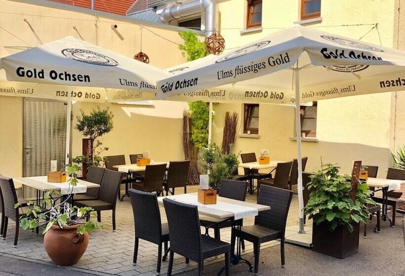 Hotel & Gasthof Lowen