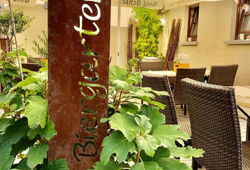 Hotel & Gasthof Lowen