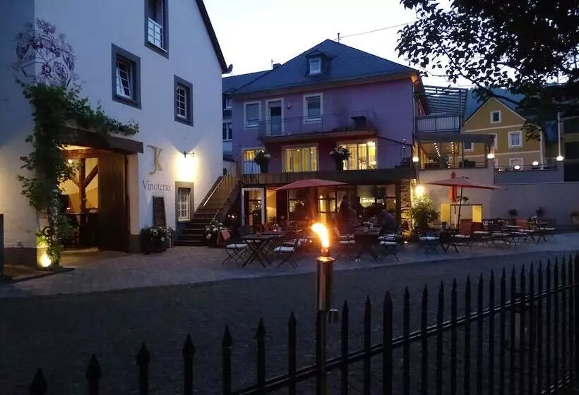 Hotelli Karolingerhof