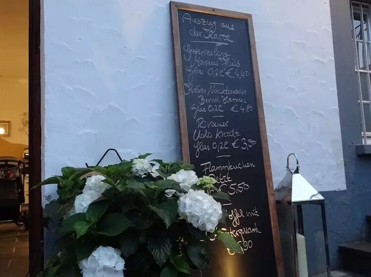 Hotelli Karolingerhof