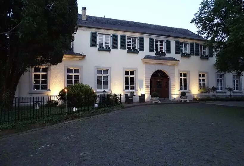 Hotelli Karolingerhof