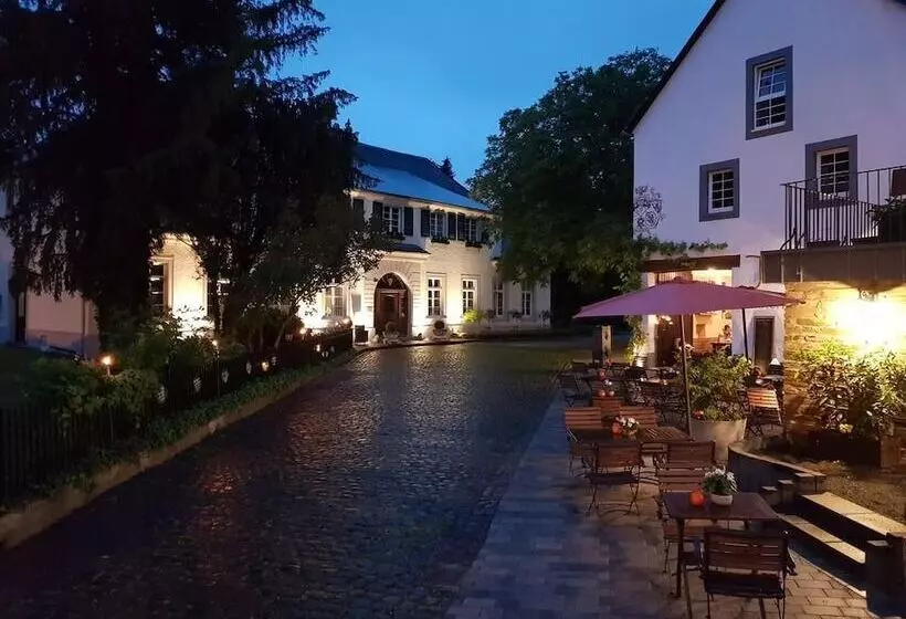 Hotelli Karolingerhof