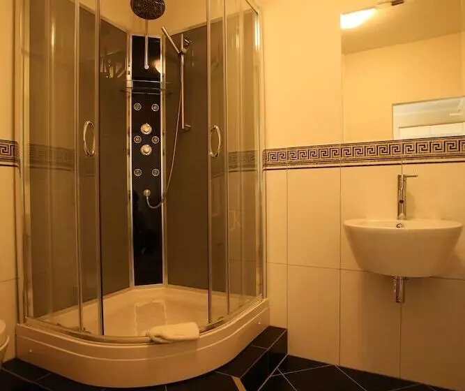 Hotelli Karolingerhof