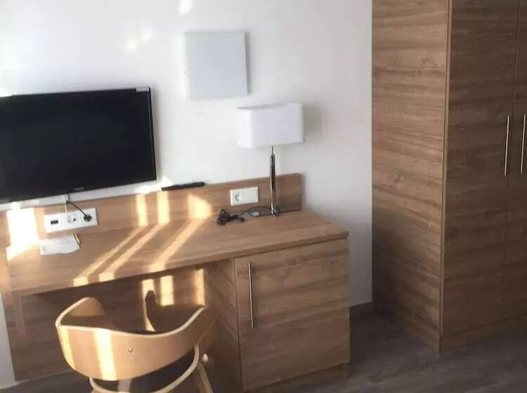 Отель Post Viernheim Ug