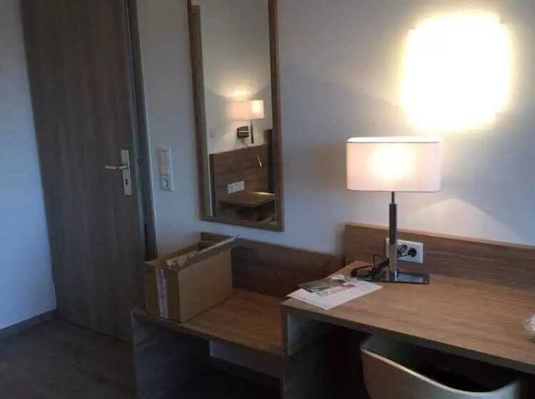 Отель Post Viernheim Ug